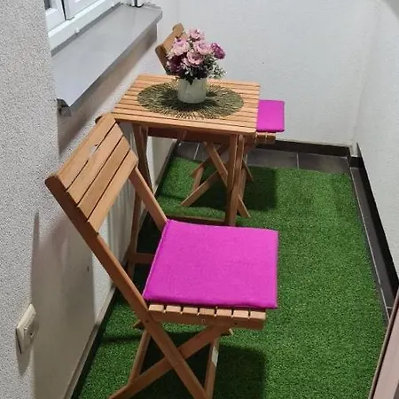 Apartman Old Street 45m2 * Sremska Mitrovica